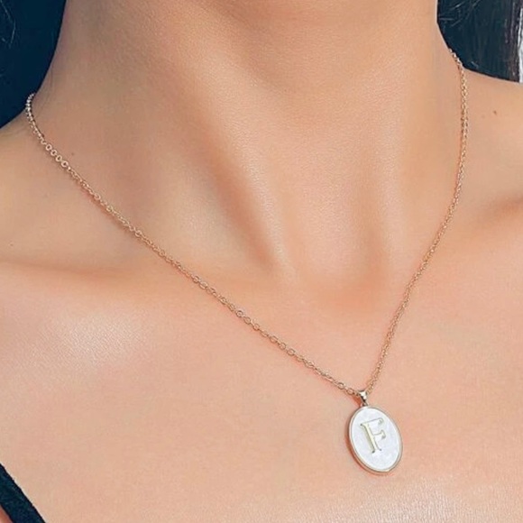 Chain Gold Initial Letter Necklace Pearl Oval Charm K - Picture 4 of 4